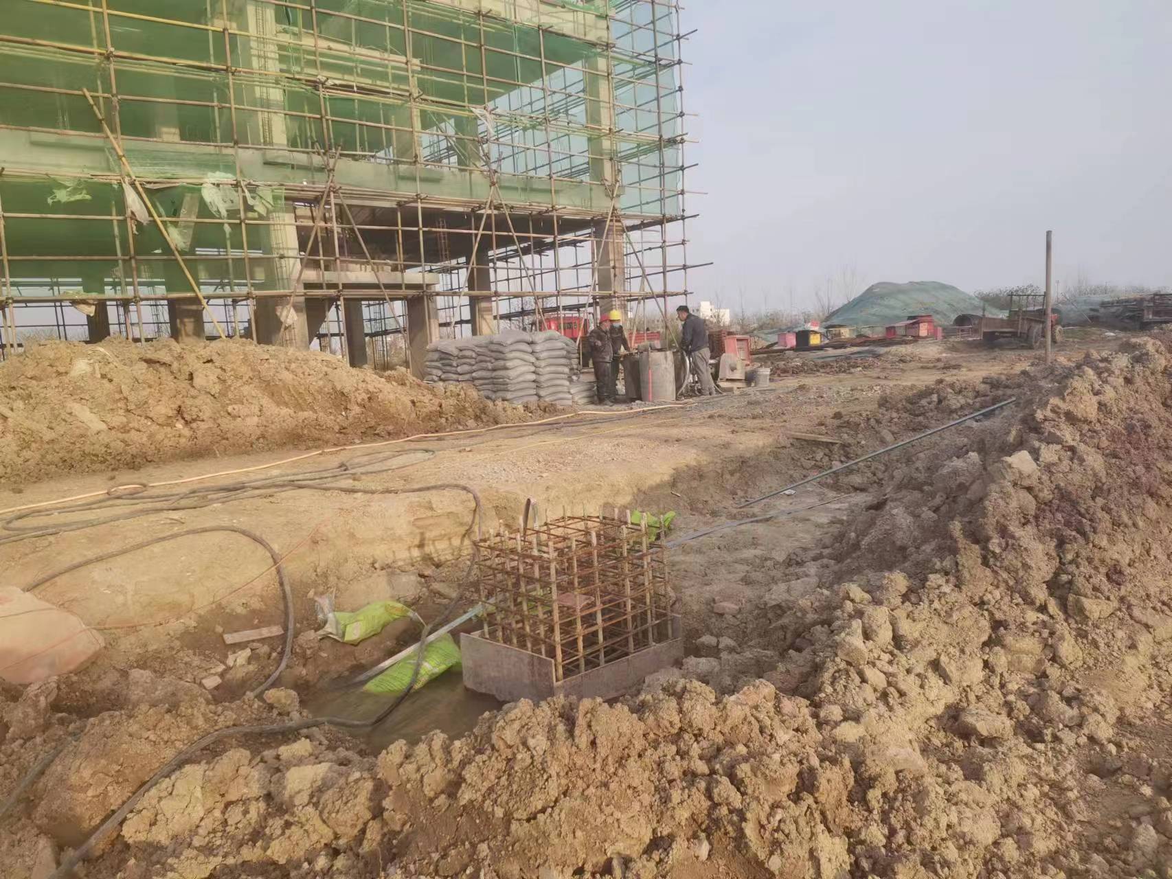 龙陵当桥梁出现裂缝的时候应该及时加固修补